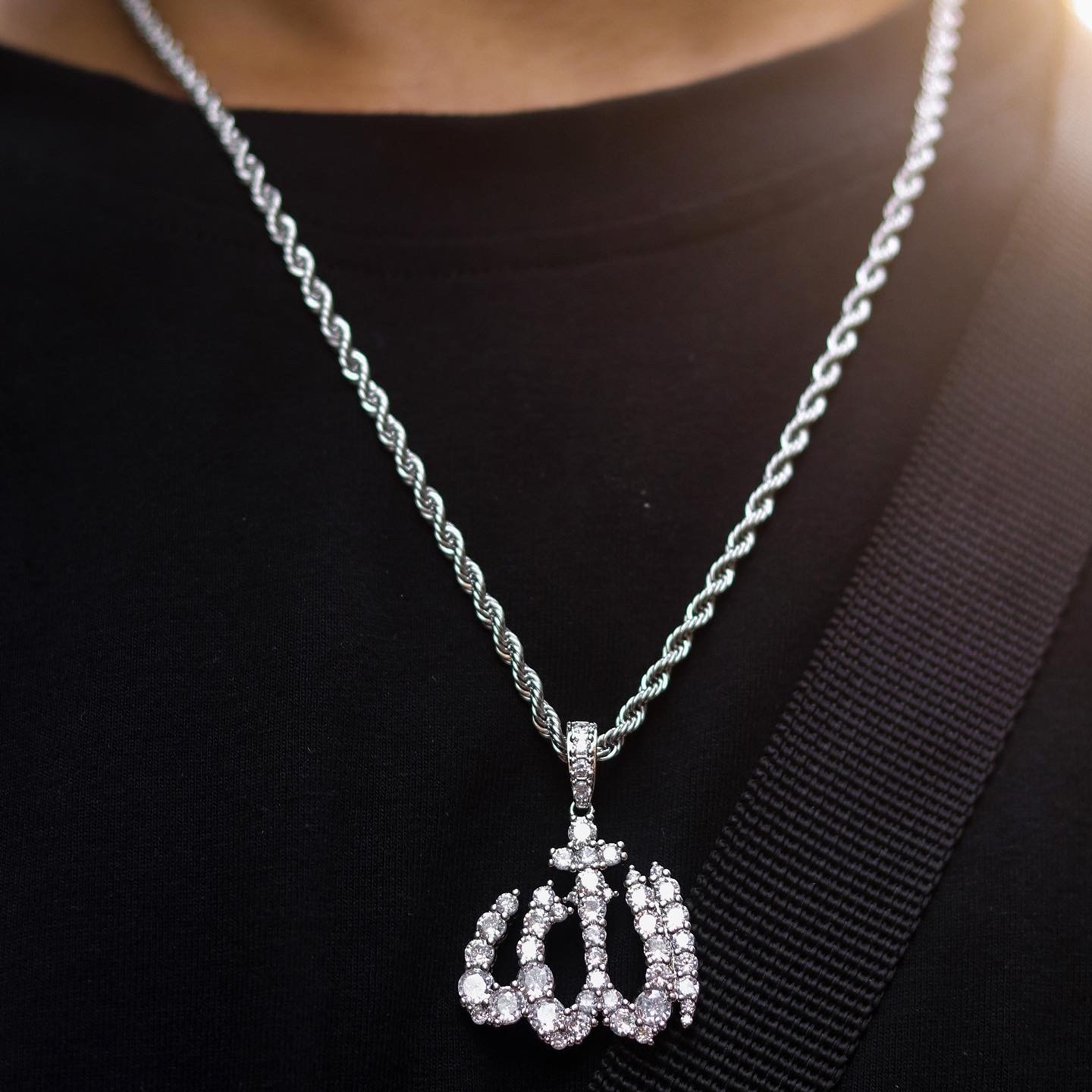 Allahu pendant chain