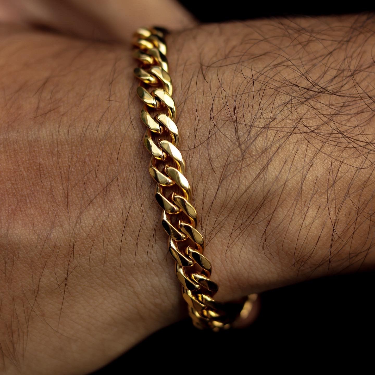 Classic cuban bracelet (18k ionic plated)
