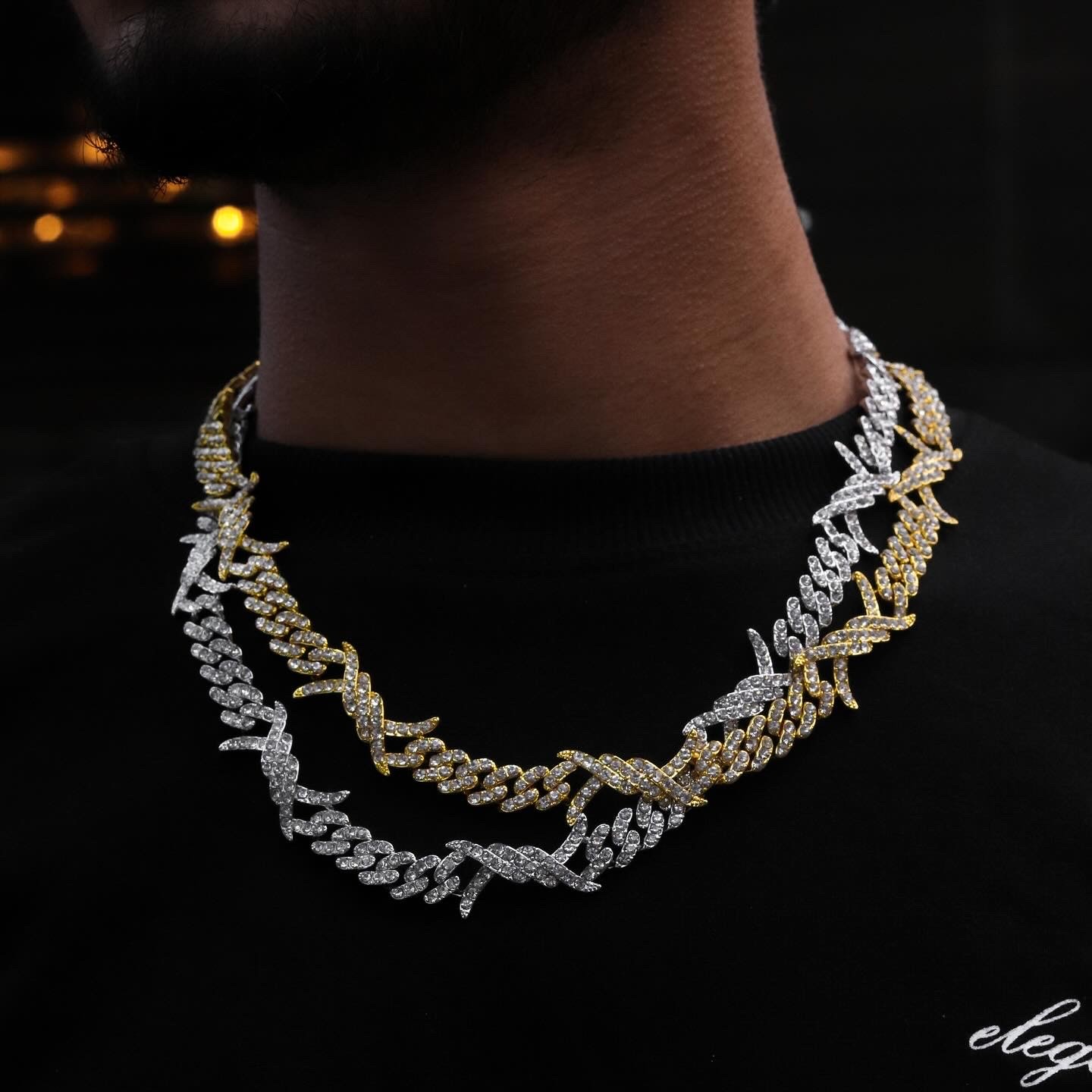 Barbed wire chain